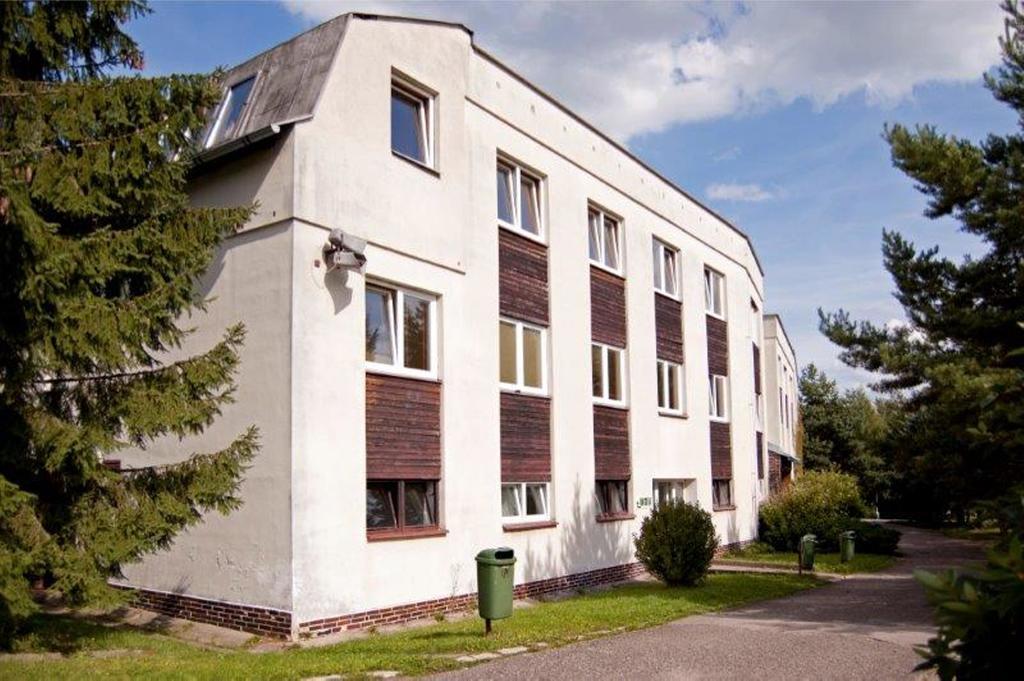 Holiday Park Vrchlabi - Lisci Farma Luaran gambar