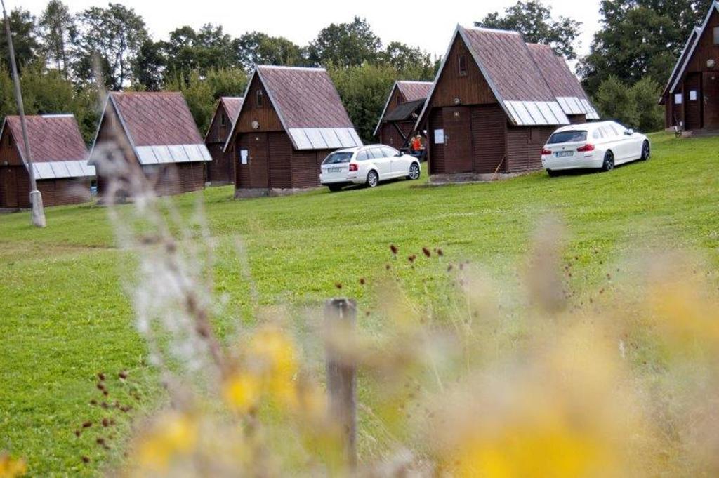 Holiday Park Vrchlabi - Lisci Farma Luaran gambar