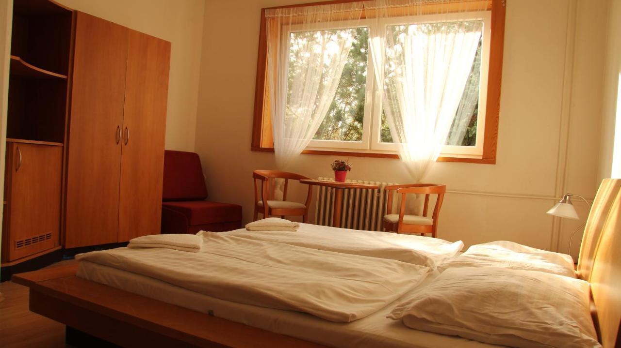 Holiday Park Vrchlabi - Lisci Farma Luaran gambar