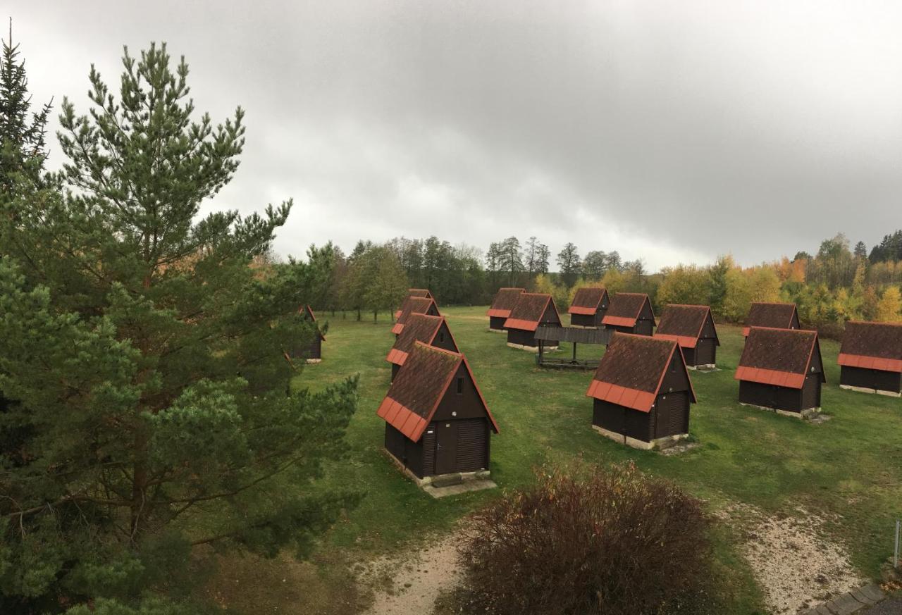 Holiday Park Vrchlabi - Lisci Farma Luaran gambar